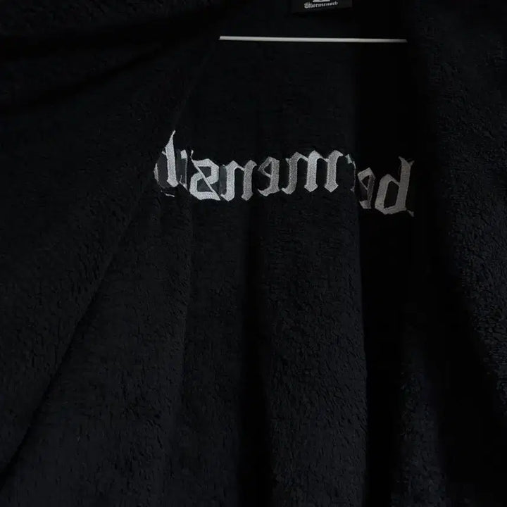 [BUNJANG] G-Dragon Weger Mensch Robe Black / 지드래곤 MD 위버멘쉬 로브 블랙
