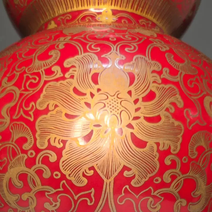 [BUNJANG] Coral Red Coral Decorated Vase with Auspicious Patterns / 산호홍지묘금보상화길상문호호병