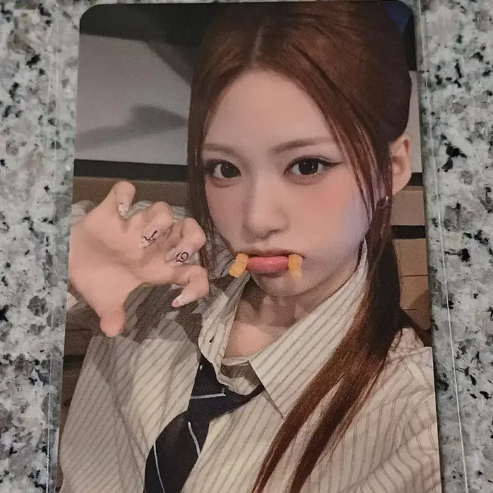 [BUNJANG] Re:Sene Shrimp Cracker X JENA Photocard POB / 리센느 새우깡 포카 플러스챗 미공포 제나
