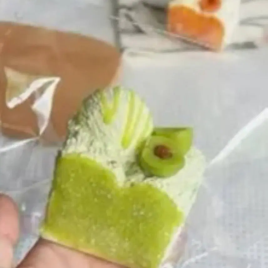 [BUNJANG] HaHaJing Handmade Plum QQ Toast Squishy / 새상품)[하하징] 매실qq토스트 말랑이 수제말랑이 샤오홍슈말랑이