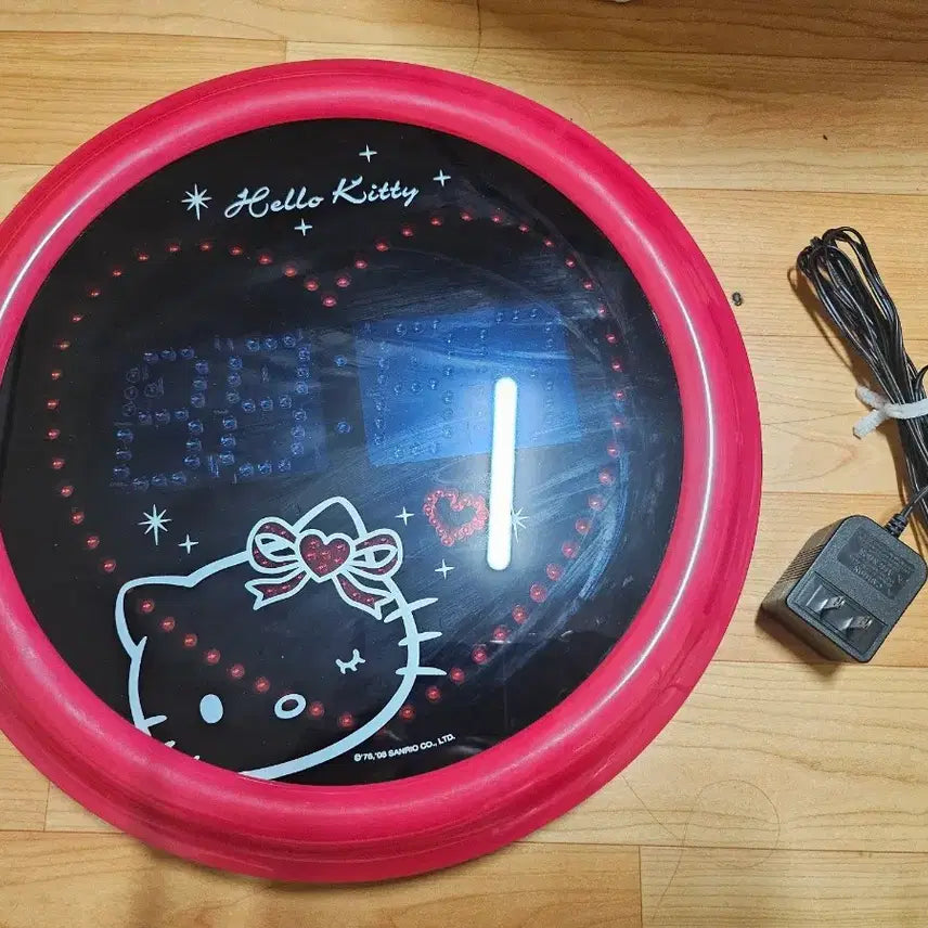 [BUNJANG] Classic Hello Kitty LED Wall Clock / 고전키티 LED 벽시계 팝니다 (작동o)