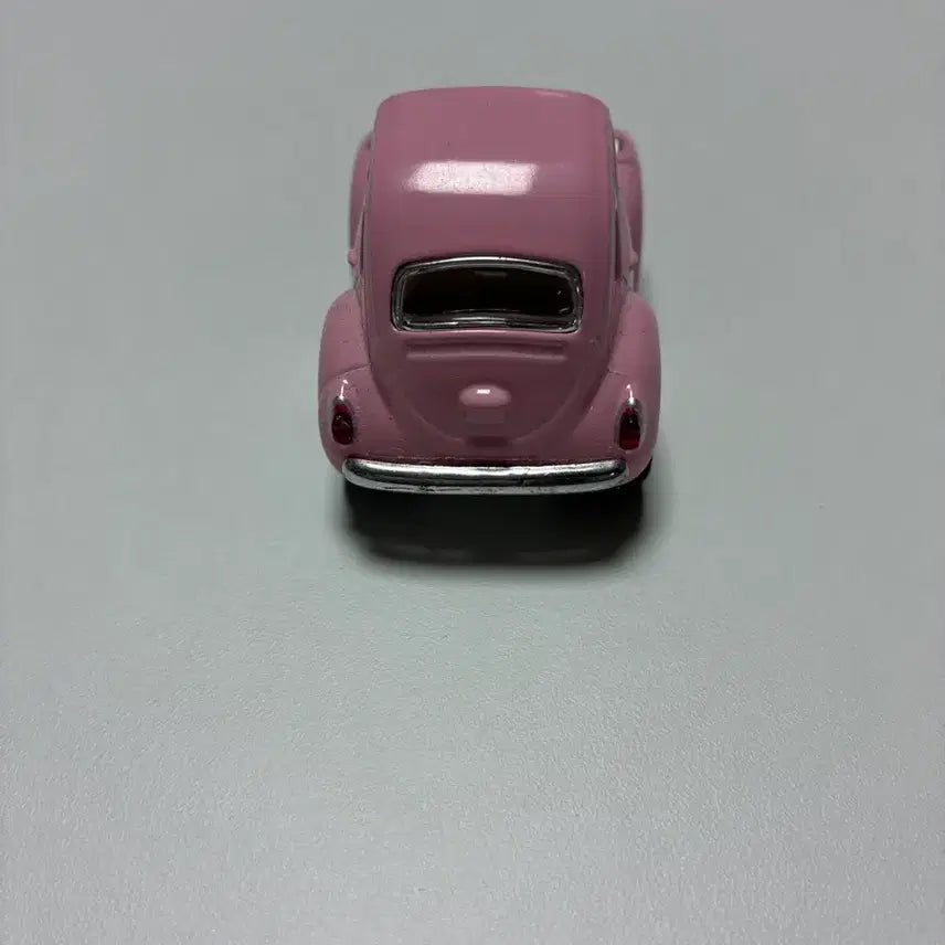 [BUNJANG] Volkswagen Beetle Pink Model Car / 폭스바겐 비틀 핑크색 모형 자동차