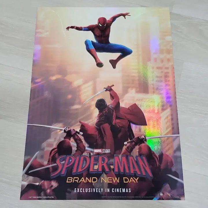 [BUNJANG] Spider-Man Key Visual Poster 3 Types + Pin Badge Set / [전용박스 안전포장] 스파이더맨 키비쥬얼 포스터 3종 + 핀뱃지