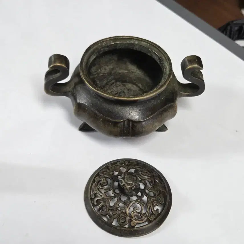 [BUNJANG] Antique Bronze Censer with Elegant Design / 고풍스러운 디자인이 돋보이는 적동 향로