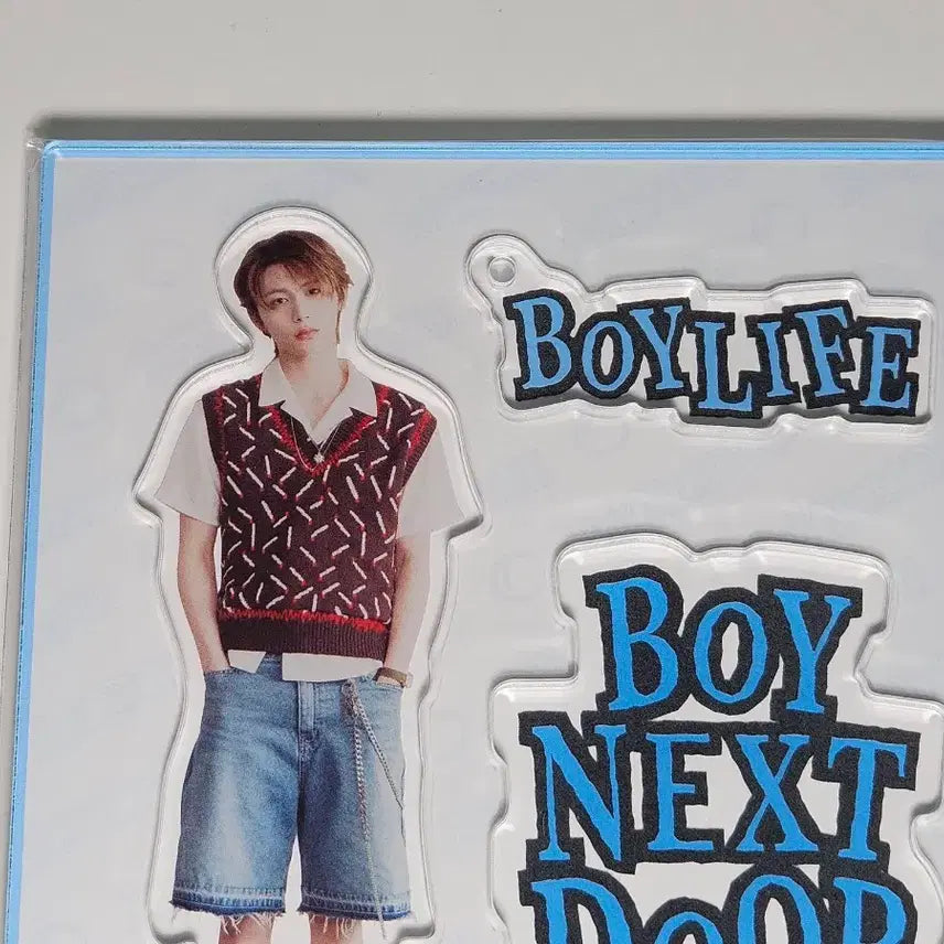 [BUNJANG] BOYNEXTDOOR Boylife Acrylic Stand Taesan / (태산) 보넥도 일본 boylife 아크릴 스탠드 아크스타 판매