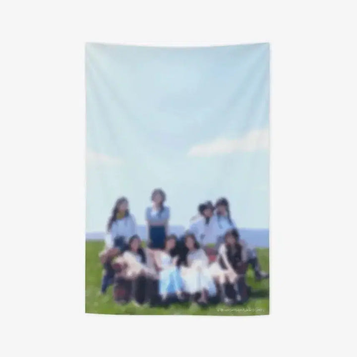 [BUNJANG] fromis_9 From Summer Exhibition Fabric Poster (Sealed) / 프로미스나인 from summer 전시회 패브릭 포스터 미개봉