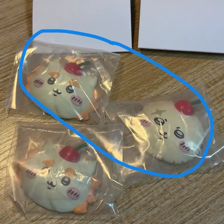 [BUNJANG] Chiikawa Whipping Magnet - Lotco &amp; Shisa Bundle Set / 치이카와 휘핑 마그넷 랏코&amp;시사 일괄
