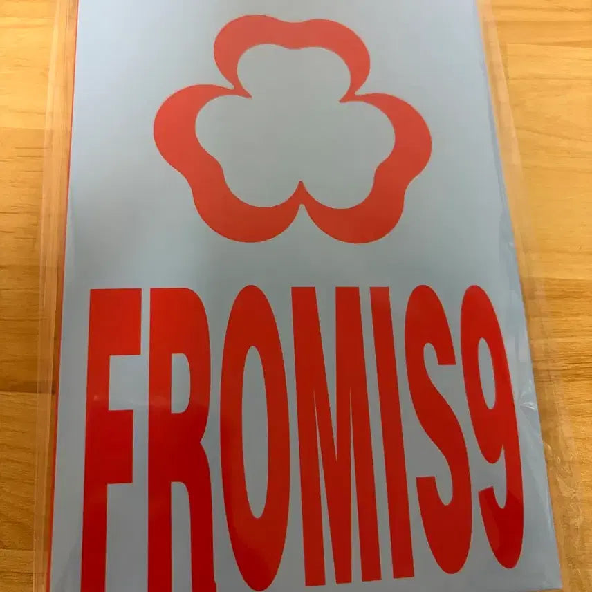 [BUNJANG] from our 20S PROMISE_9 Photocard Binder / 프로미스나인 포토카드 바인더 from our 20S 팝업 스토어