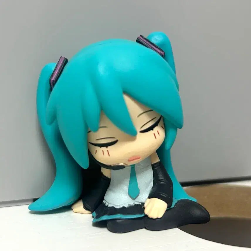 [BUNJANG] Hatsune Miku Shoulder Gacha Figure / 하츠네 미쿠 어깨쿵 가챠