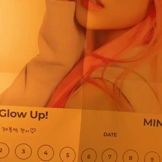 [BUNJANG] Rizenne Glow Up Me Version Photobook &amp; CD (Unsealed) / 개봉)리센느 글로우업 me버전 포토북&amp;CD