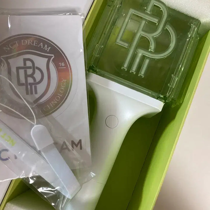 [BUNJANG] NCT DREAM Official Light Stick (New Version) / 엔시티드림 응원봉 믐뭔봄 뉴믐