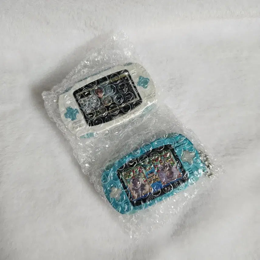 [BUNJANG] Toys Spirit Game Console Gacha White + Mint Bundle Set / 토이스피릿 게임기 가챠 / 화이트 + 민트 일괄
