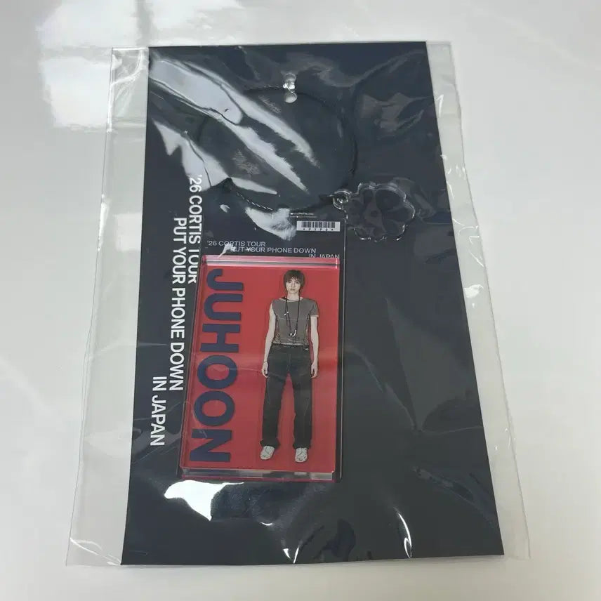 [BUNJANG] Fromis_9 Jjuin Japan Merch Acrylic Keyring / 코르티스 일본 머치 아크릴 키링 주훈