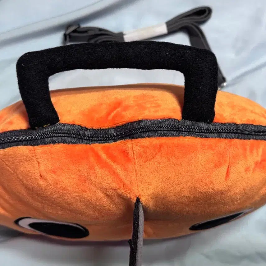 [BUNJANG] Chainsaw Man Pochita Crossbody Bag / 체인소맨 포치타 크로스백 가방