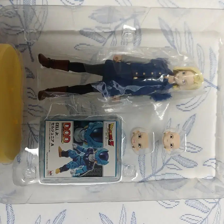 [BUNJANG] Dragon Ball Z Android 17, Android 18, Cell &amp; Trunks Action Figures Set / dod인조인간3종+트랭크스