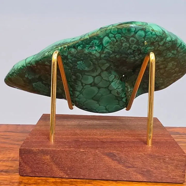 [BUNJANG] Malachite Peacock Stone Mineral Display Stone with Stand / 26090305 한송이 목단꽃이 활짝 핀 말라카이트 공작석 광물 수석 팝니다
