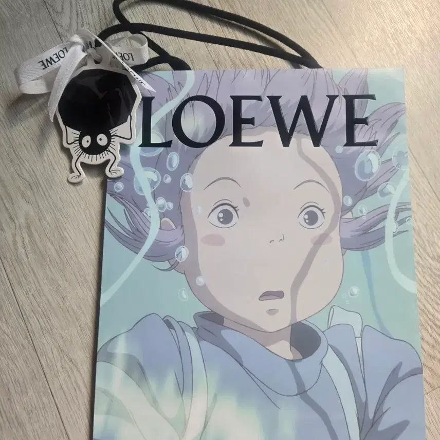 [BUNJANG] Loewe Spirited Away Shopping Bag / 로에베 센과 치히로의 행방불명 쇼핑백