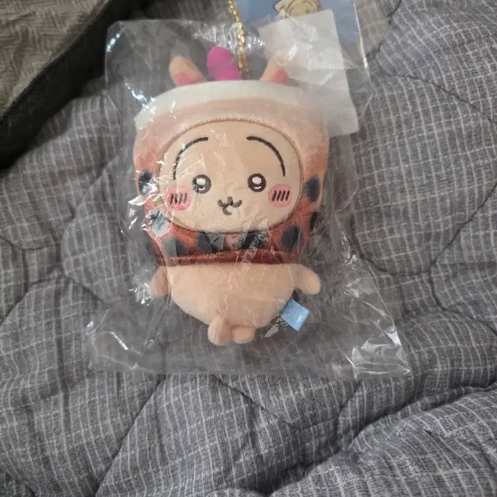 [BUNJANG] Chiikawa Usagi Taiwan Bubble Tea Mascot Limited Edition / 치이카와 우사기 대만 정품 버블티 마스코트 한정 먼작귀