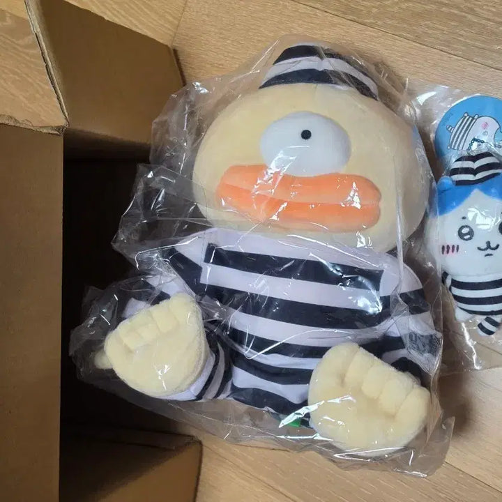 [BUNJANG] Chiikawa Prisoner Series Ode &amp; Hachiware Bundle / 치이카와 죄수오데 죄수 하치와레