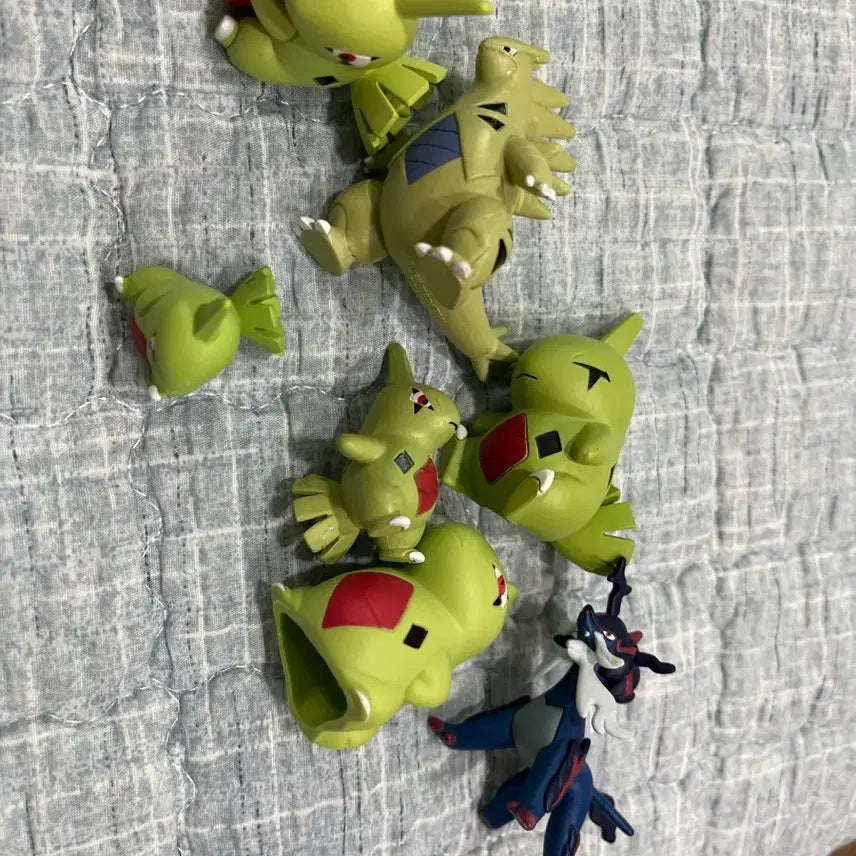 [BUNJANG] Pokemon Larvitar Bundle Set Figures / 포켓몬스터 애버라스 피규어 일괄
