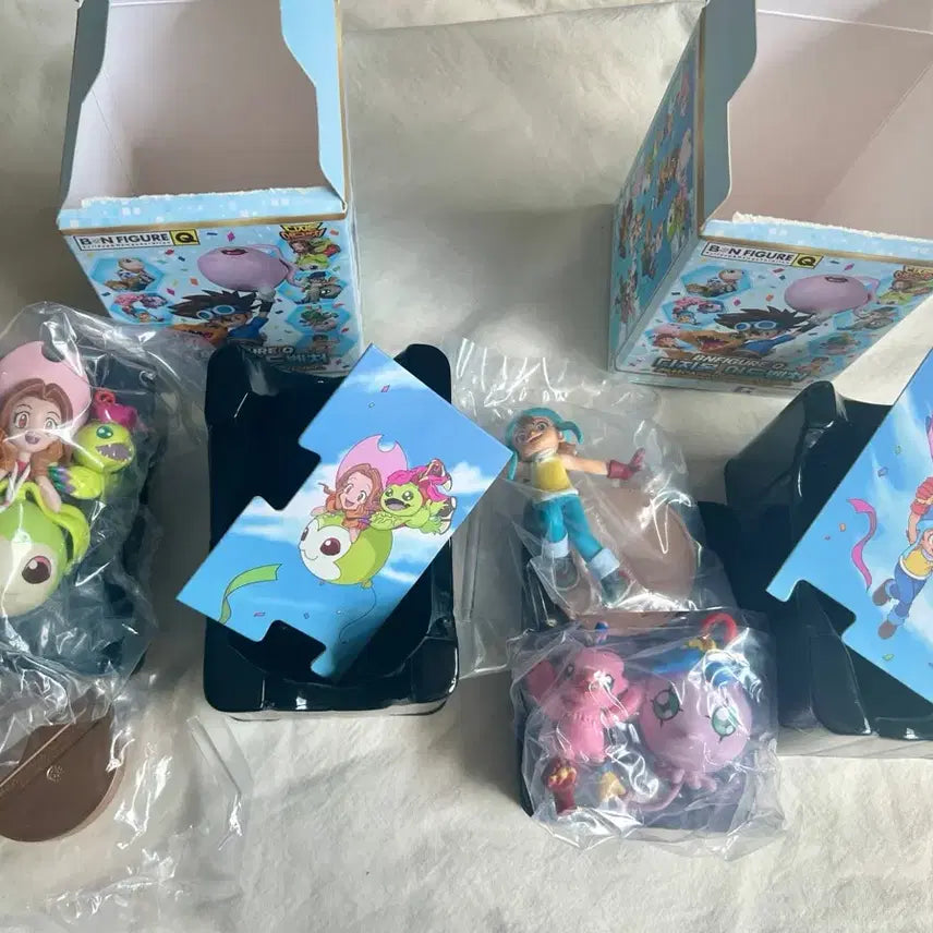 [BUNJANG] Digimon 25th Anniversary Figure Set: Mina &amp; Sora / 디지몬 25주년 피규어 미나,소라 일괄
