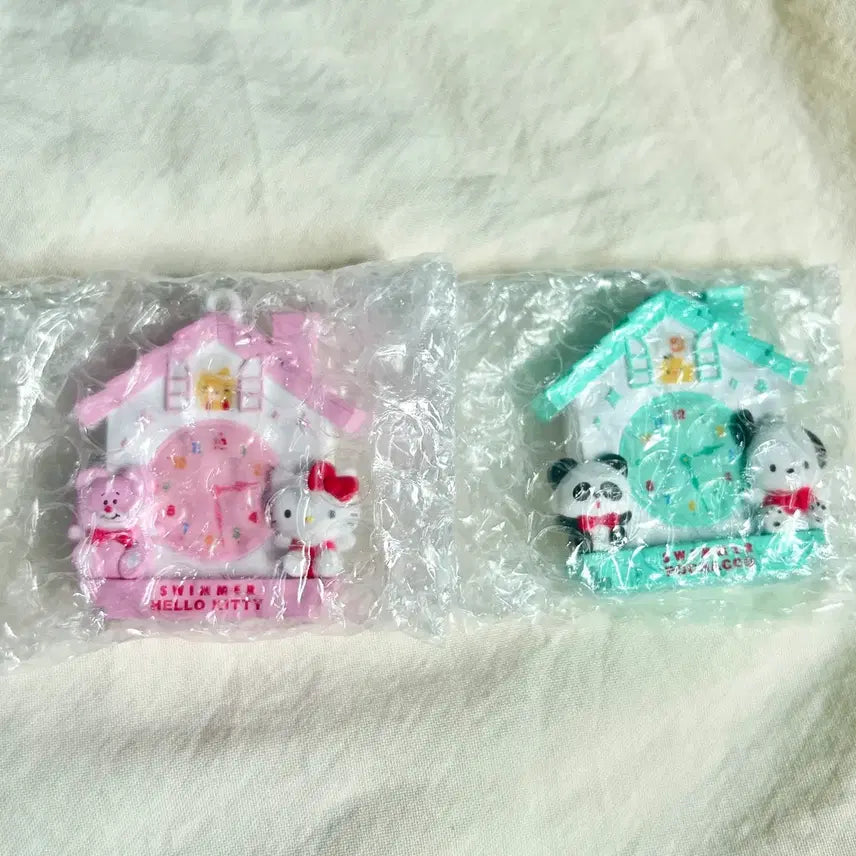 [BUNJANG] Swimmer x Sanrio Collaboration Figure Bundle Set (Hello Kitty, Pochacco) / 스위머 x 산리오 피규어 키티,포챠코 일괄
