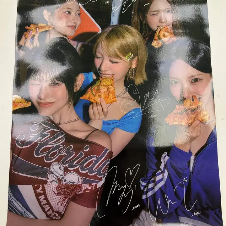 [BUNJANG] Resene Domino Bromide Poster Autograph Version (Sealed) / 미개봉 리센느 도미노 브로마이드 포스터 사인버전