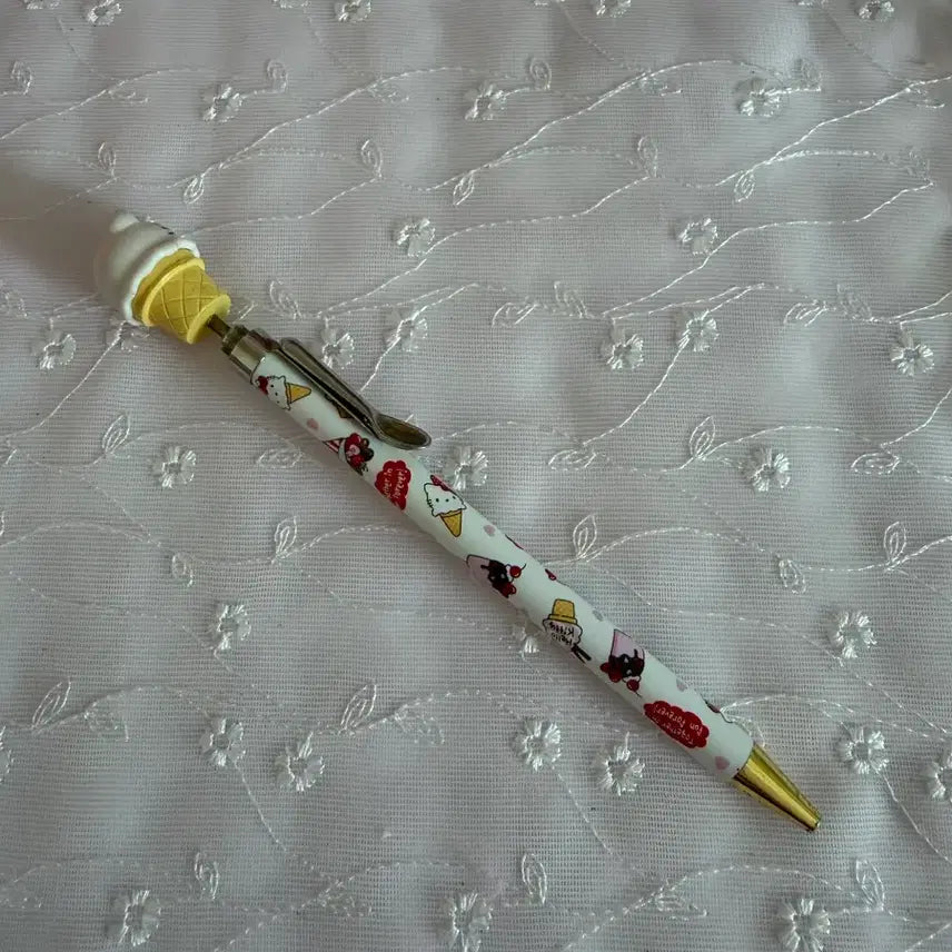 [BUNJANG] Sanrio Classic Kitty Ice Cream Ballpoint Pen / 고전 키티 아이스크림 볼펜