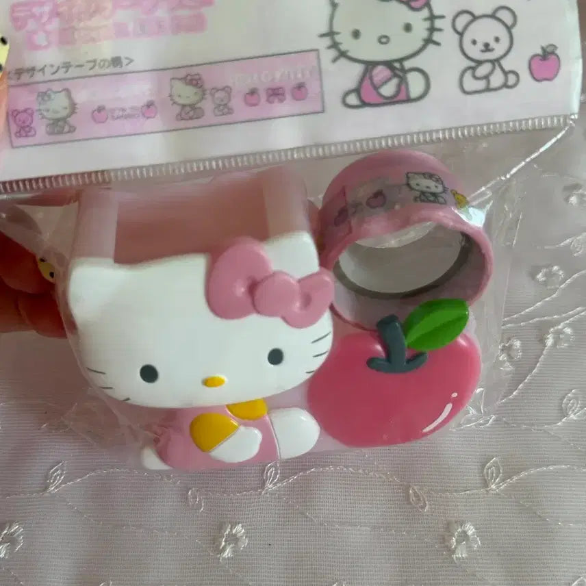 [BUNJANG] Vintage Hello Kitty Tape Cutter &amp; Stickers (Sealed) / 미개봉 새상품) 고전 키티 테이프 커터기