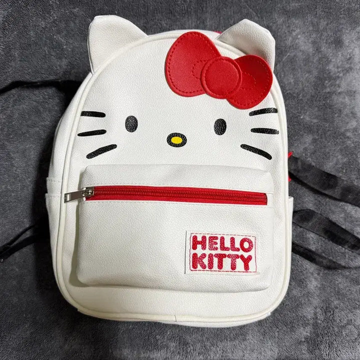 [BUNJANG] Hello Kitty Mini Backpack White / 헬로키티 미니 백팩 화이트 새상품