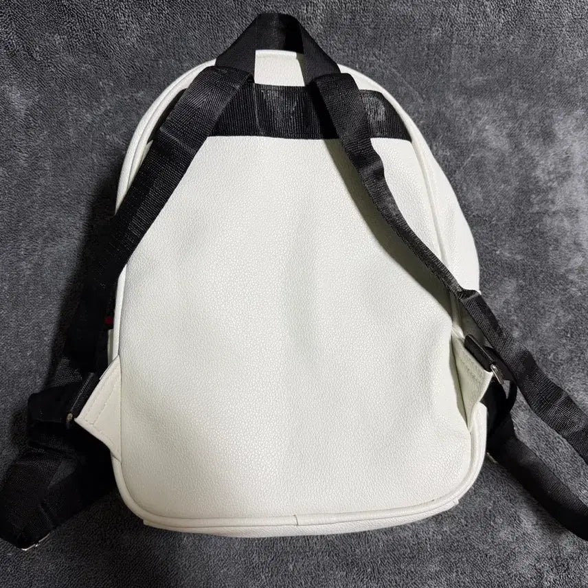 [BUNJANG] Hello Kitty Mini Backpack White / 헬로키티 미니 백팩 화이트 새상품