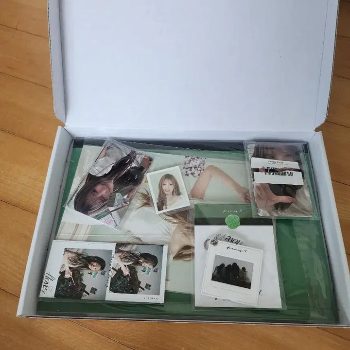 [BUNJANG] fromis_9 flover 2025 Membership Box / 프로미스나인 flover 2025 멤버십 박스