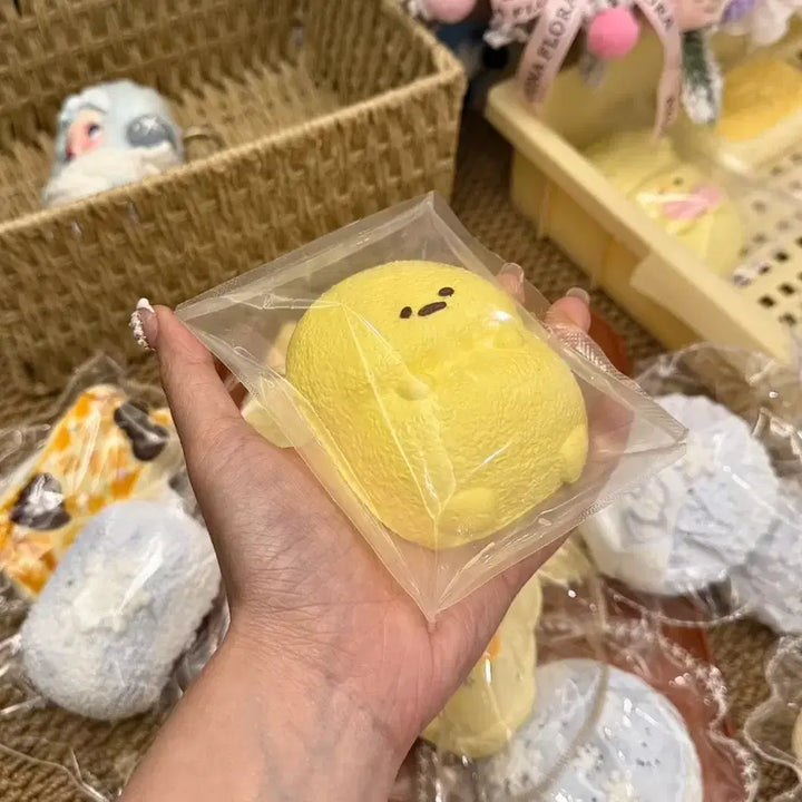 [BUNJANG] Gudetama Squishy Water-Filled Toy New / 카카 구데타마 말랑이 워터감 새상품 샤오홍슈 푸딩 슬랑이
