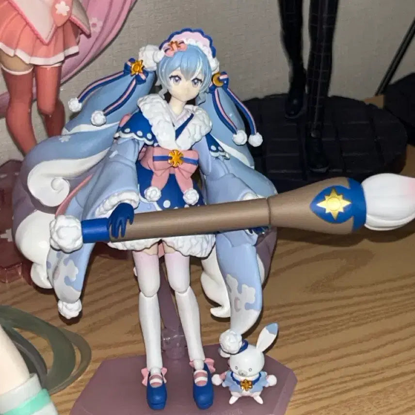 [BUNJANG] Hatsune Miku Yuki Miku Figma (Unsealed) / 개봉) 2023 유키미쿠 피그마 figma 하츠네미쿠 피규어