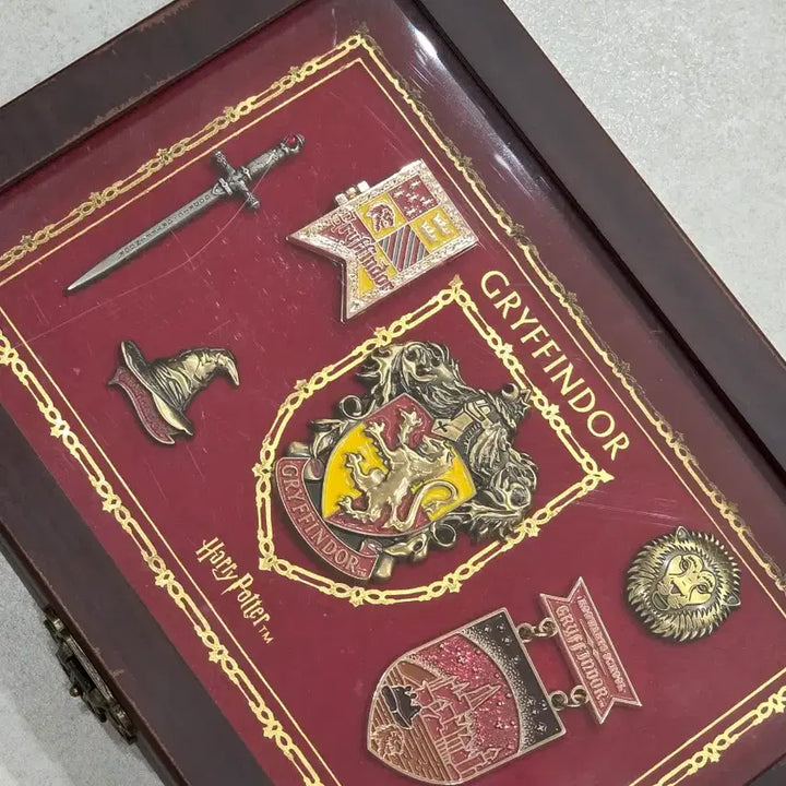 [BUNJANG] Harry Potter Gryffindor Badge Set / 해리포터 뱃지 세트