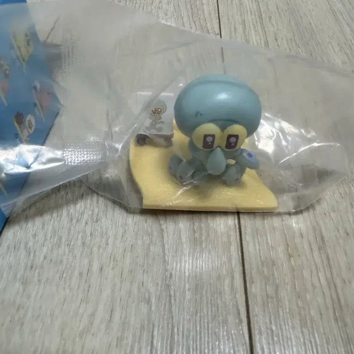 [BUNJANG] SpongeBob Baby Figure Squidward / 스폰지밥 베이비 피규어 징징이