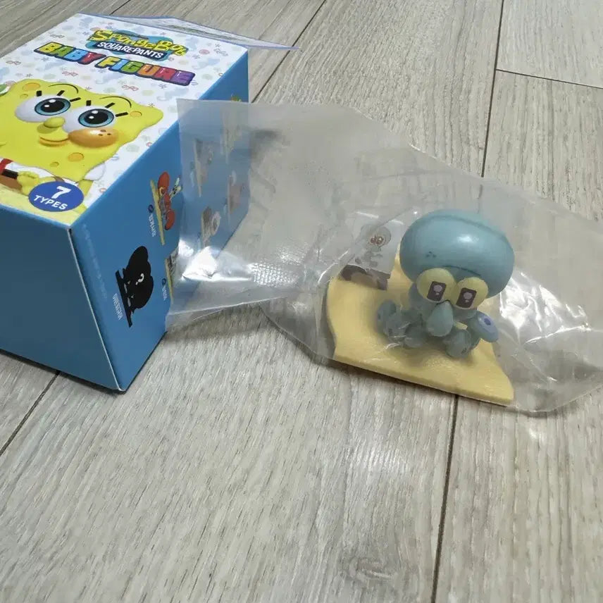 [BUNJANG] SpongeBob Baby Figure Squidward / 스폰지밥 베이비 피규어 징징이