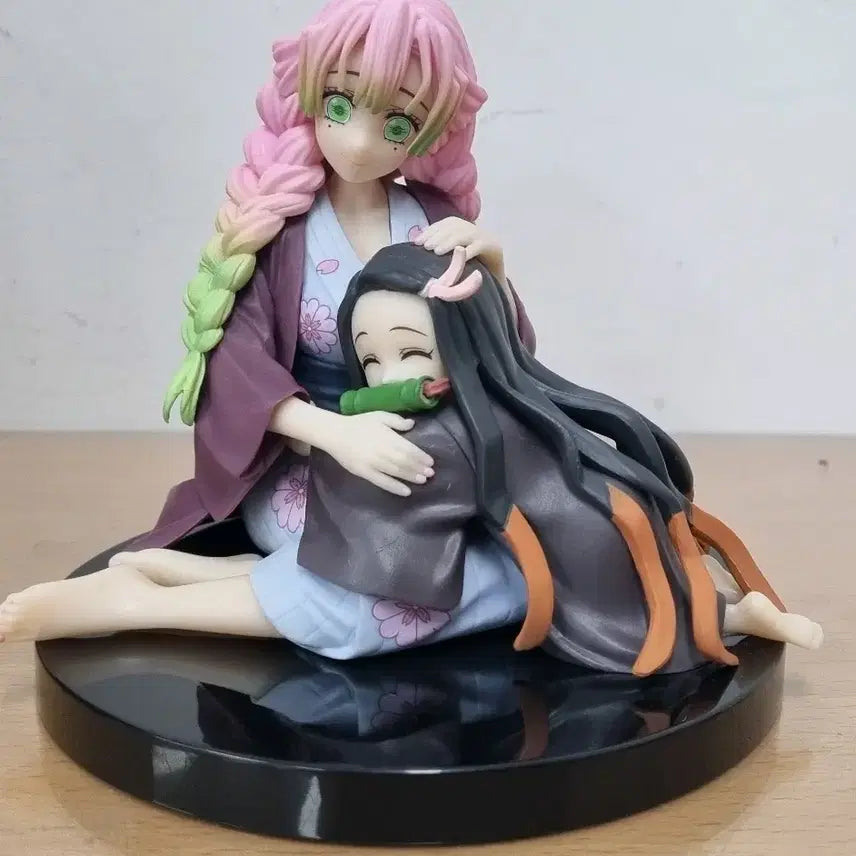 [BUNJANG] Demon Slayer Mitsuri &amp; Nezuko Figure / 귀멸의 칼날 c상 미츠리 네즈코피규어