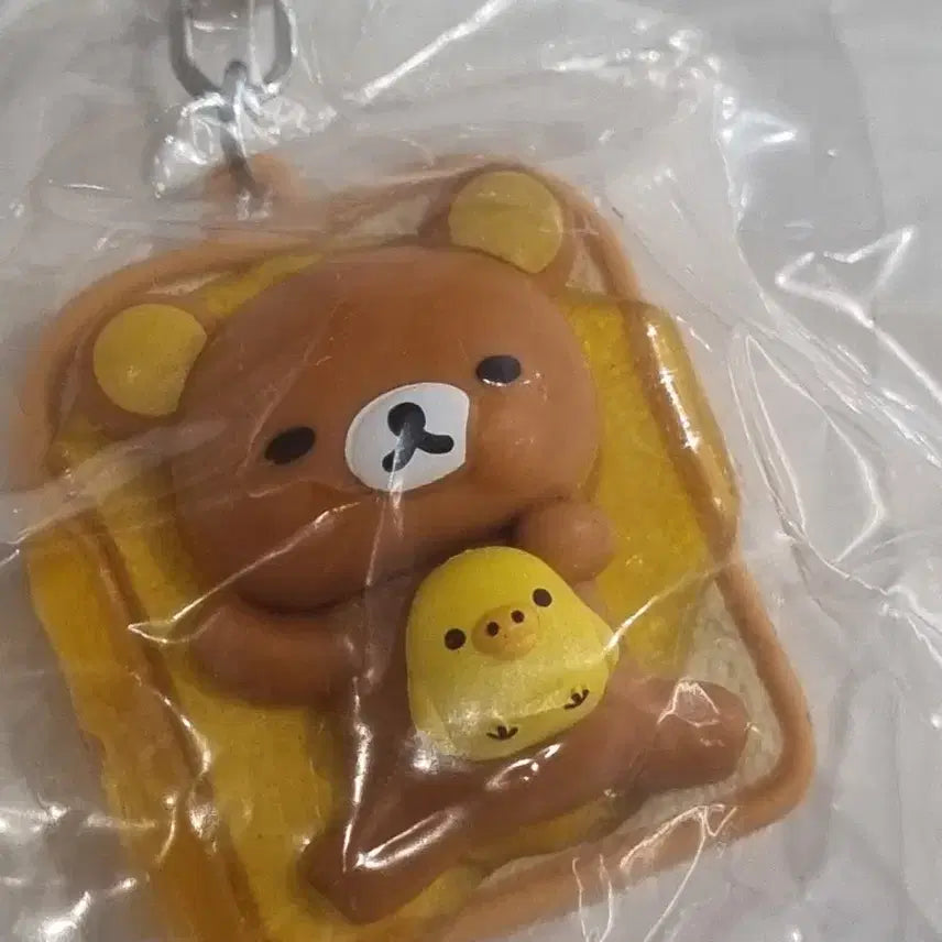 [BUNJANG] CGV Rilakkuma Bread Secret Yellow Bird Keyring Figure / cgv 리락쿠마 식빵 키링 히든 시크릿 키이로이토리 키링 피규어