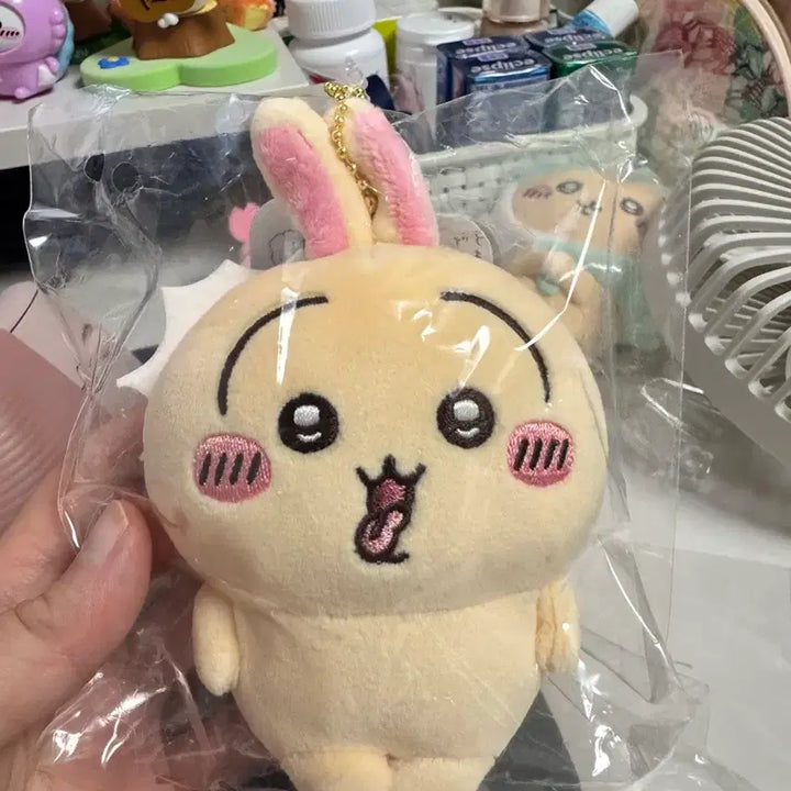 [BUNJANG] Chiikawa Usagi Hangover Plush / 치이카와 숙취 우사기