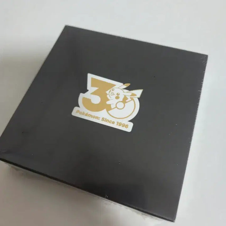 [BUNJANG] Pokemon 30th Anniversary September Badge (Sealed) / 포켓몬30주년 9월 뱃지 미개봉 판매합니다. 택포8.0