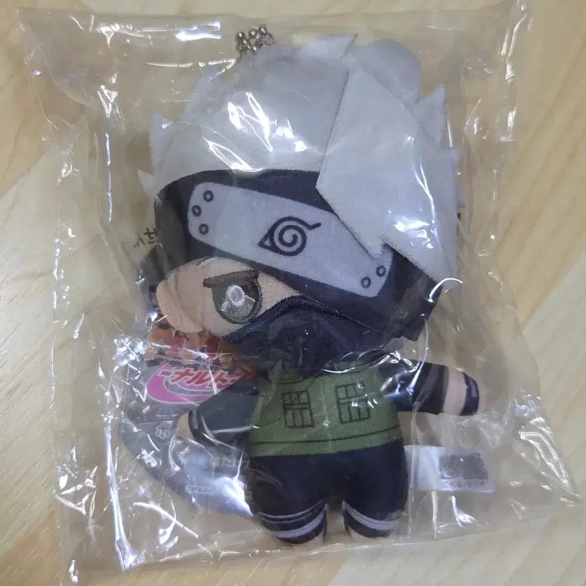[BUNJANG] Naruto Kakashi Bolchain Mascot Plush Doll (Sealed) / (미개봉) 나루토 카카시 볼체인 마스코트 누이 인형