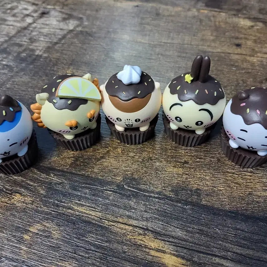 [BUNJANG] Chiikawa Monitor Figure 5-Piece Bundle Set / 먼작귀 치이카와 모니터 피규어 5종 일괄 판매