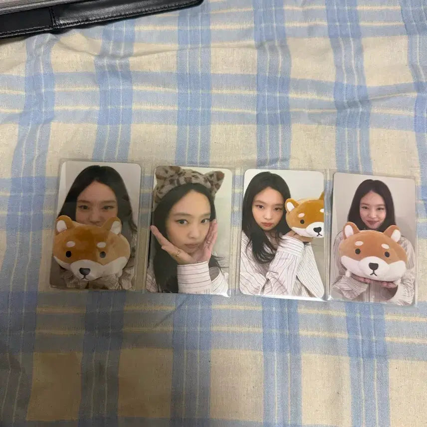 [BUNJANG] BLACKPINK JENNIE RUBY Jump Up Weverse POB Photocard Bundle Set / 제니 JENNIE RUBY 공식 포카 4장 일괄 점프업 위버스 특전