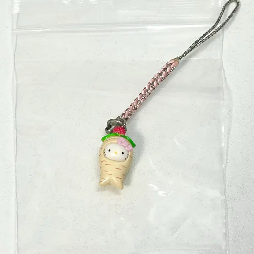 [BUNJANG] Rare Ginseng Kitty Strap Charm / 레어 인삼키티 산삼키티 인삼 키티스트랩 고전키티 양도