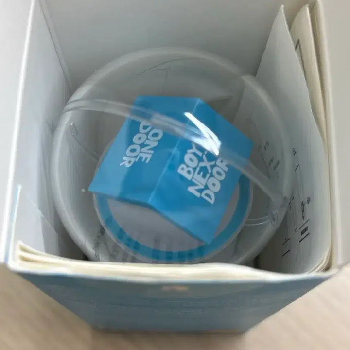 [BUNJANG] BOYNEXTDOOR Mini Wondstick Lightstick Keyring / 에눌가능!! 보이넥스트도어 미니 응원봉 키링 양도 판매