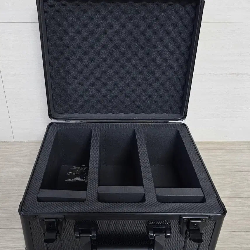 [BUNJANG] Graded Trading Card Storage Box - 3 Row Aluminum, Damage Item / 데미지 새상품 PSA BGS BRG 등급카드 3열 보관함