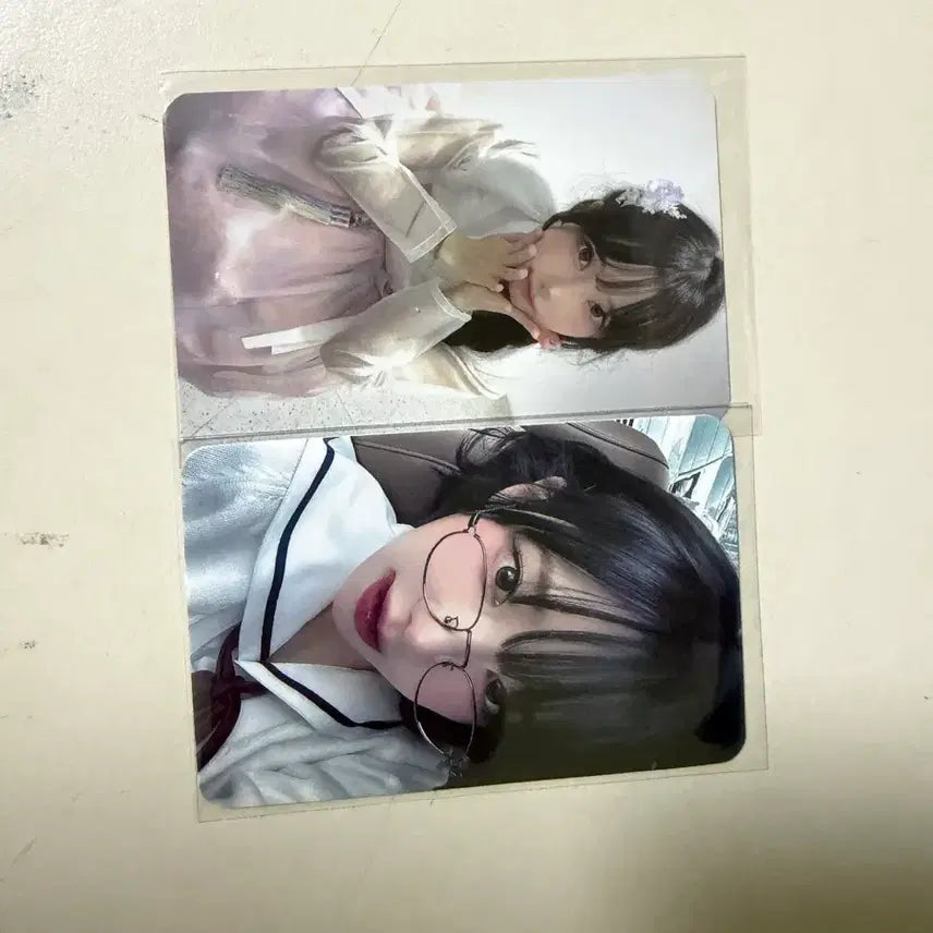 [BUNJANG] Qwer Magenta Hanbok Glasses Photocard / Qwer 마젠타 한복 안경 포카 포토카드 큐떱