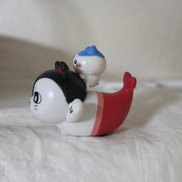 [BUNJANG] Chiikawa Movie Exclusive Hachware Action Figure / 치이카와 영화 특전 피규어 하치와레