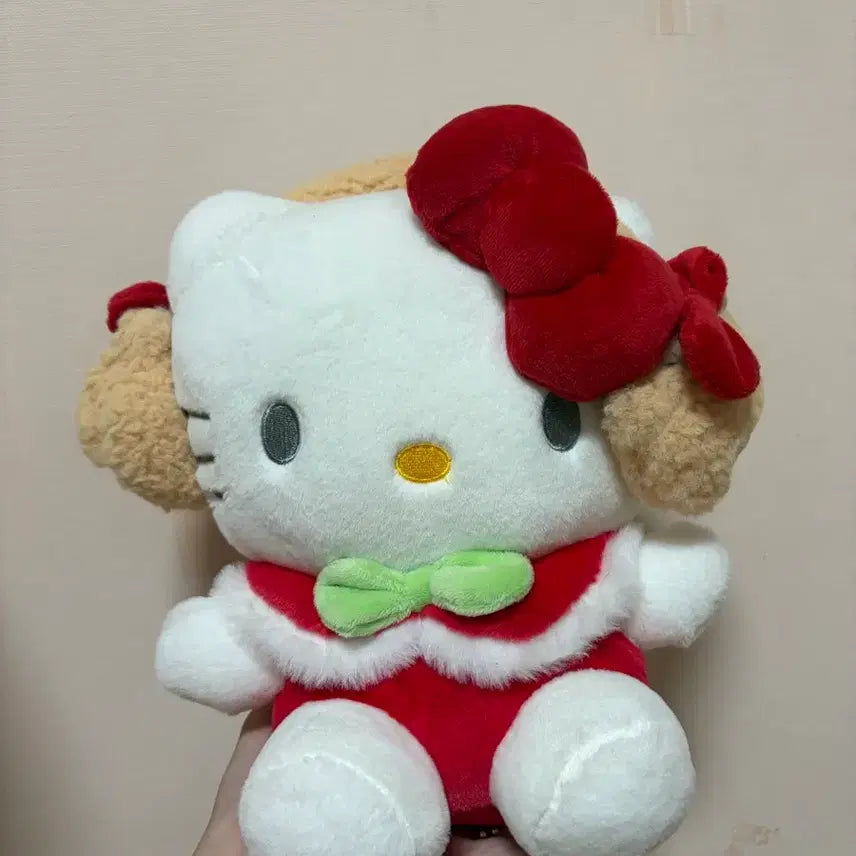 [BUNJANG] Hello Kitty Doll &amp; Keychain Bundle Set (4 Pieces) / 일괄) 헬로키티 인형, 키링 4종 모음